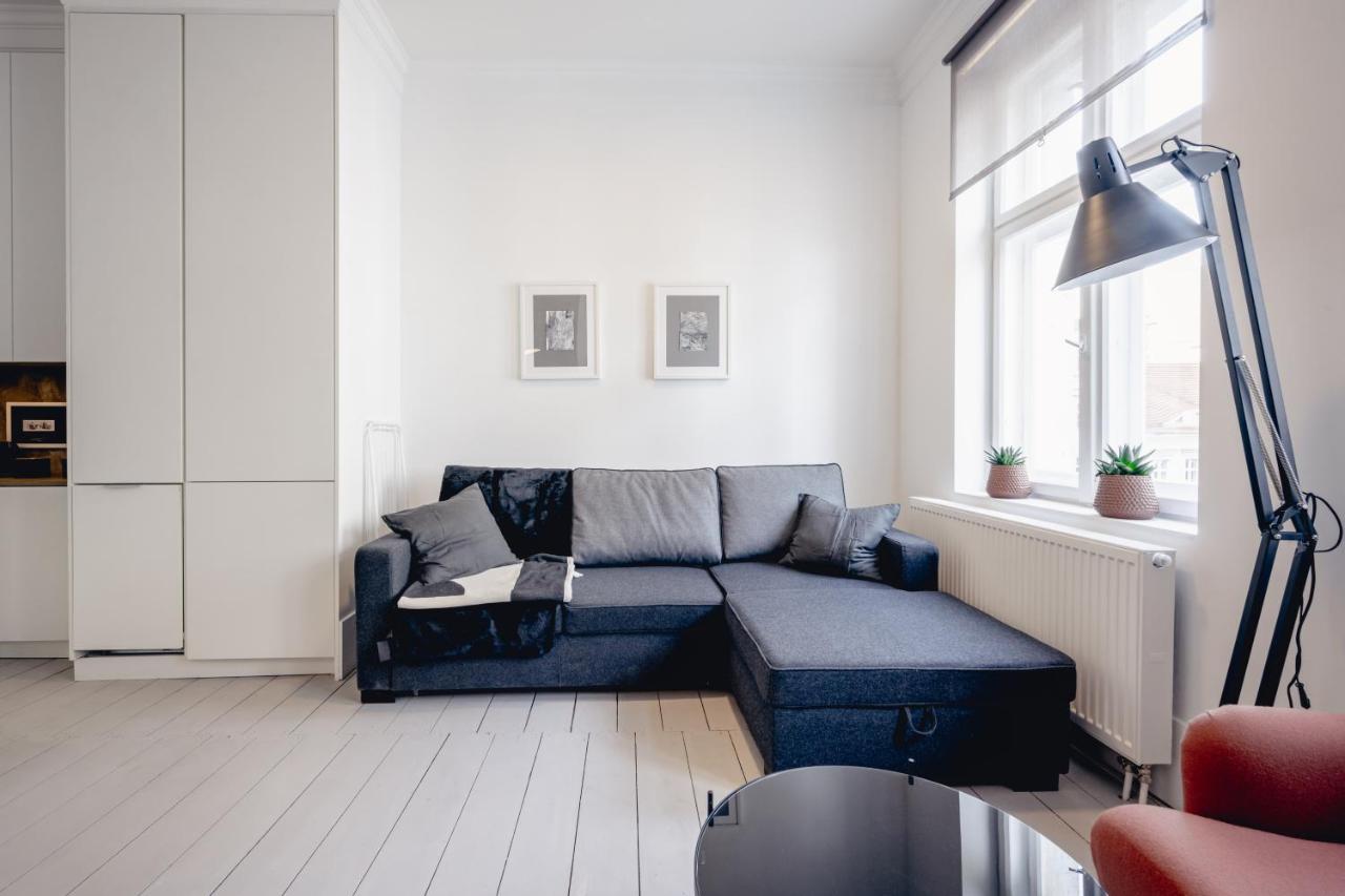 Wozna 14a, 2 Rooms, Self Check In 24h Apartment *
