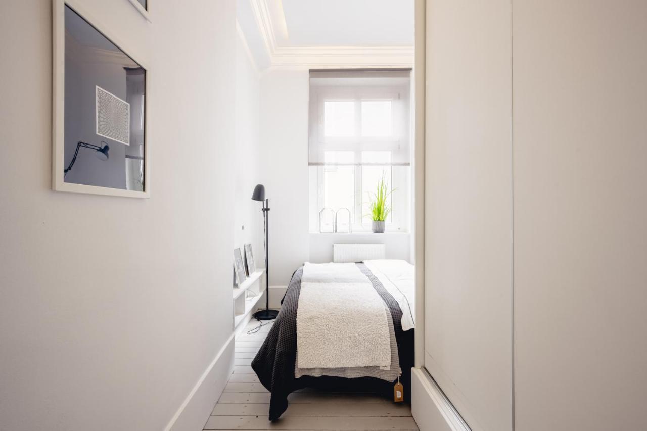 Apartment Wozna 14a, 2 Rooms, Self Check In 24h Poznan