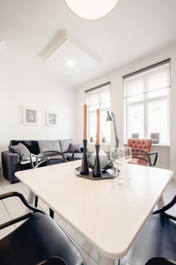 Wozna 14a, 2 Rooms, Self Check In 24h Apartment *