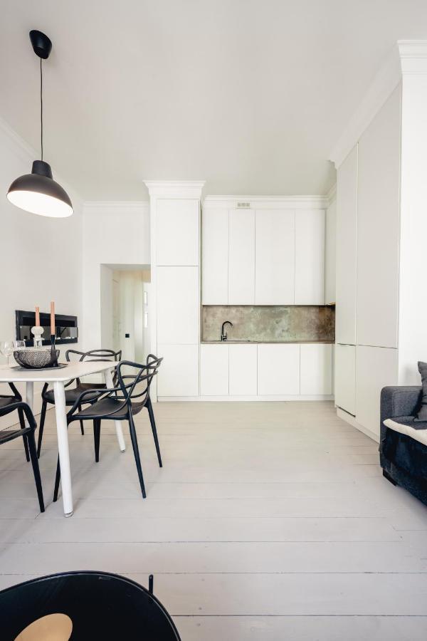 Wozna 14a, 2 Rooms, Self Check In 24h *